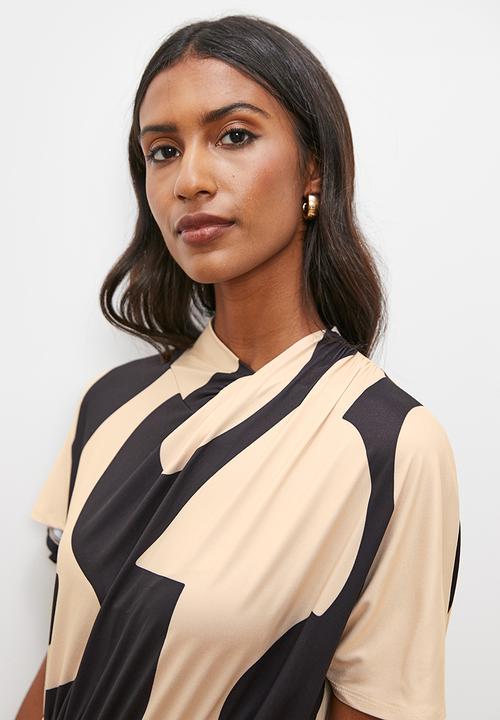 edit - Extend sleeve fit and flare midi dress - abstract