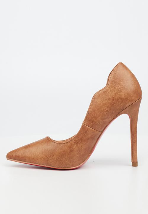Miss Black - Lou9 court heel - brown
