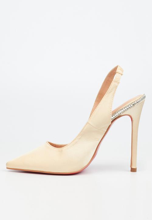 Miss Black - Lou 31 court heel - champagne