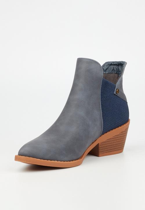 Butterfly Feet - Coraline 1 ankle boot - navy