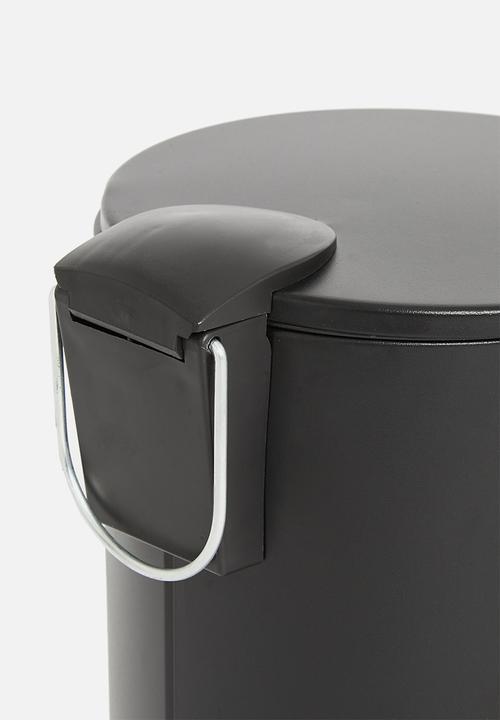 Bathroom Solutions - 3l pedal bin - black