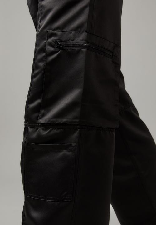 Factorie - Hype satin cargo pant - black