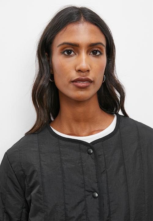 edit - Collarless puffer - black