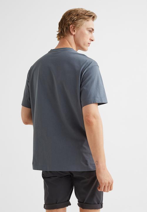 H&M - Regular fit pocket-detail T-shirt - dark grey