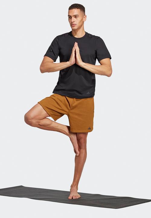 adidas Performance - Yoga base tee - black/carbon