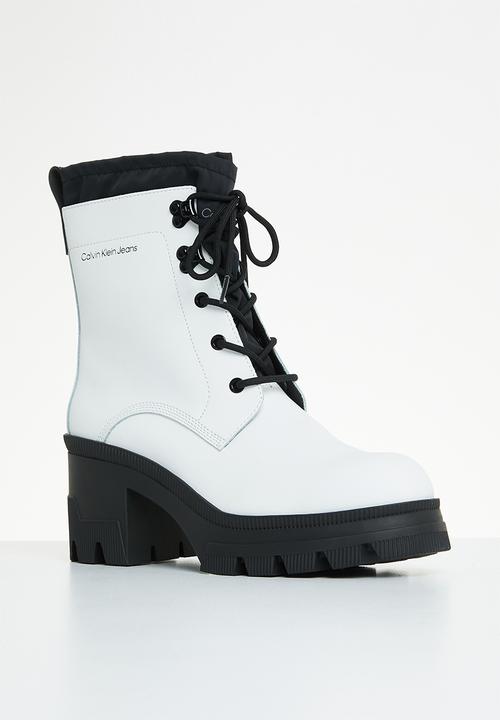 Calvin Klein - Chunky heeled boot laceup - bright white