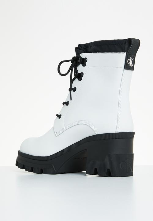 Calvin Klein - Chunky heeled boot laceup - bright white