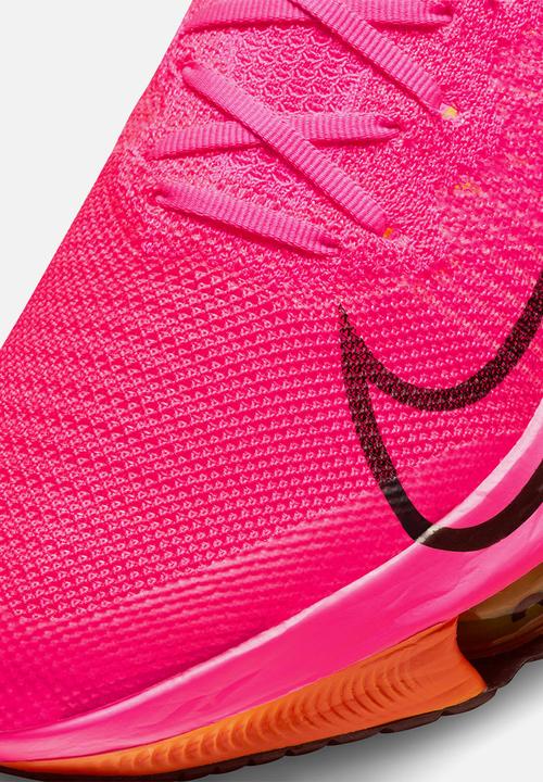 Nike - Air Zoom Tempo next%