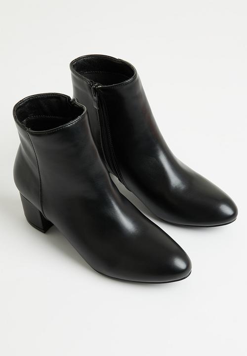 edit - Tippi ankle boot - black