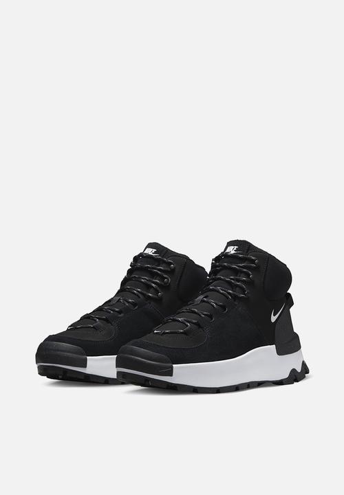 nike boots women black