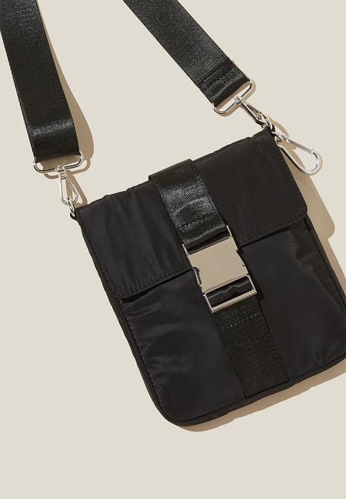 Rubi - Perri pouch cross body bag - black