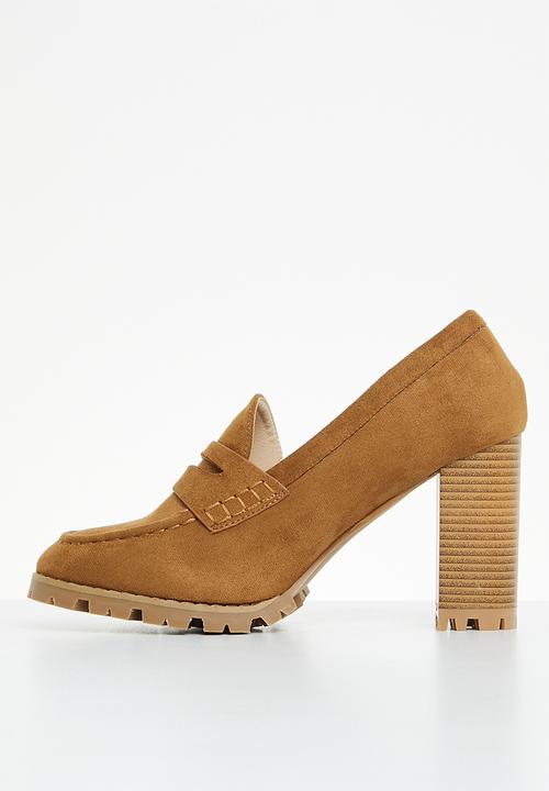 Superbalist - Winter court heel - tan