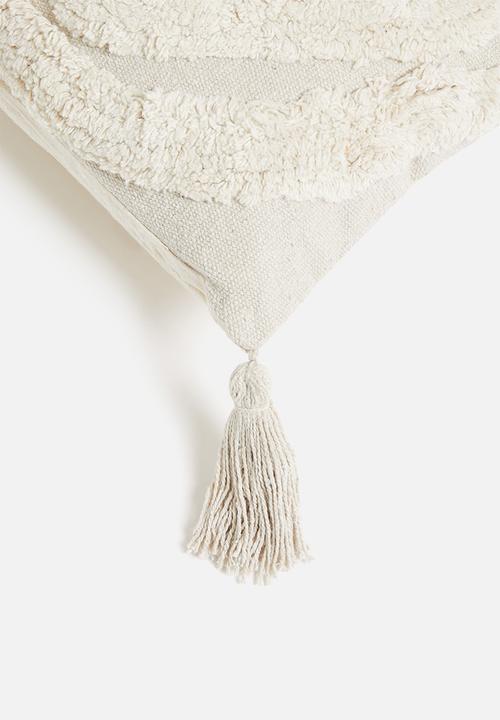 H&S - Archy cushion - cream