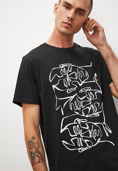 Superbalist - Repeat faces reg fit crew neck tee - black