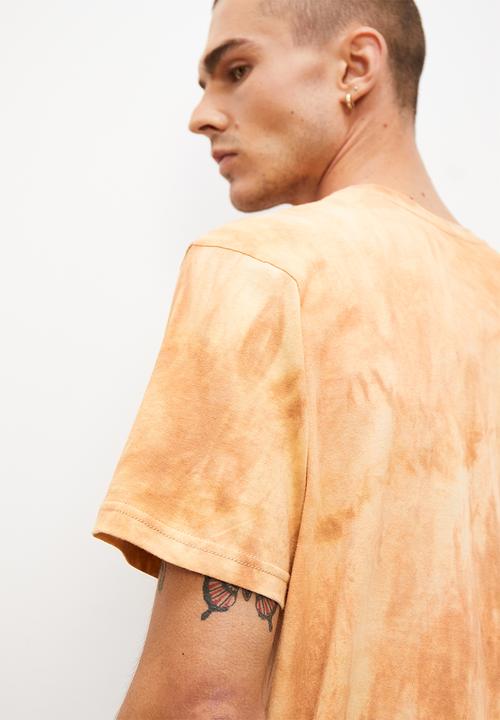 Superbalist - Hands print reg fit crew neck - stone spectra