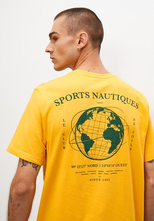 Superbalist - Graphic crew reg fit  neck tee - mustard