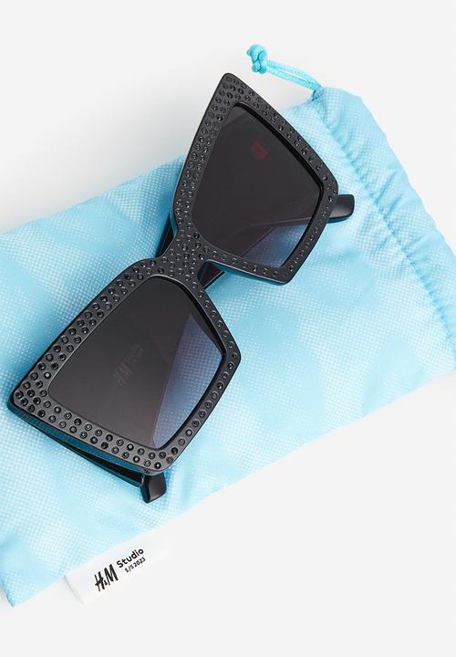 H&M - H&M Studio: Sunglasses with storage pouch - black