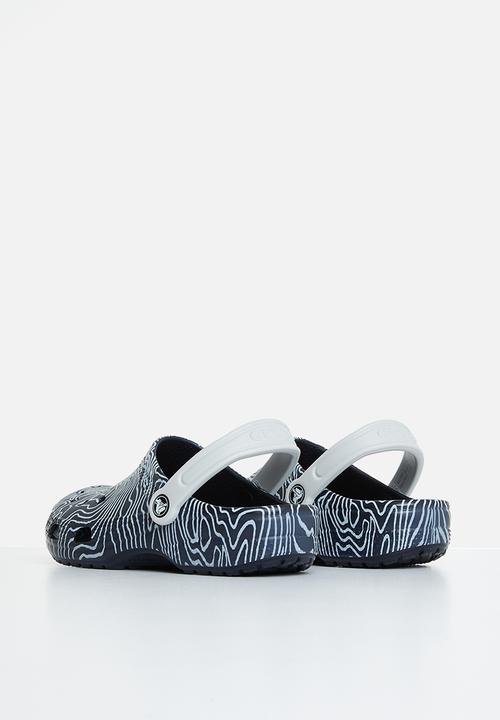 Crocs - Classic topographic clog k - deep navy/multi