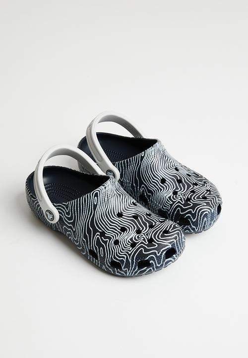 Crocs - Classic topographic clog k - deep navy/multi
