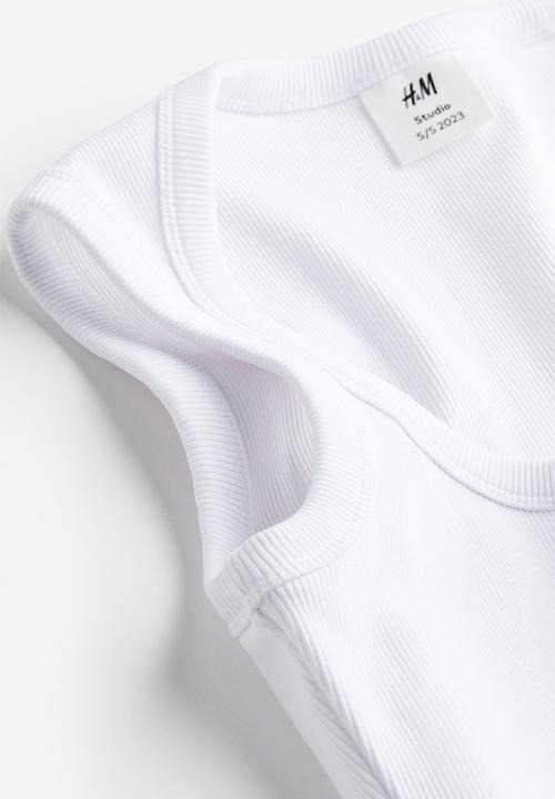 H&M - H&M Studio: Cropped vest top - white