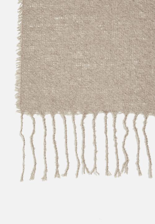 H&S - Meera throw - sand