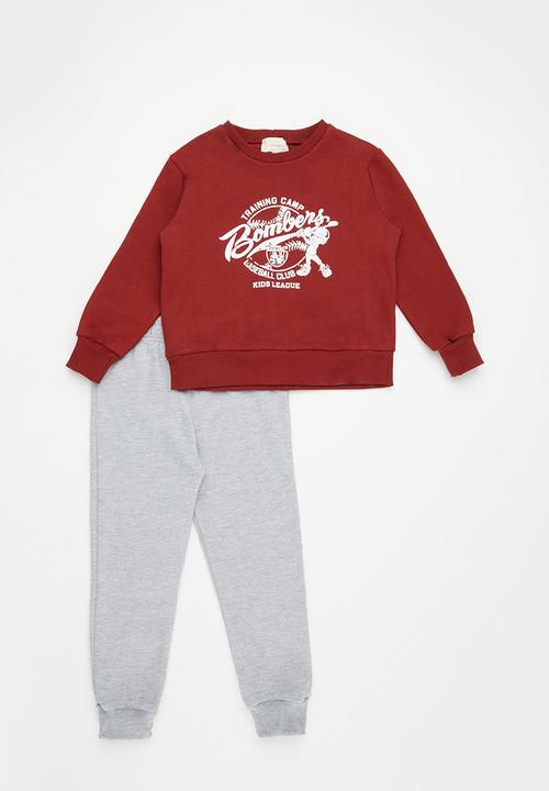 Superbalist - Boys printed tracksuit - red & grey