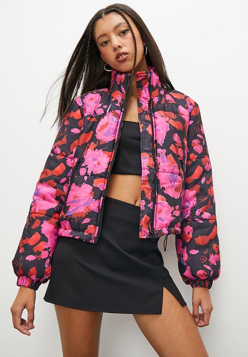 Blake - Cropped puffer - black & red print