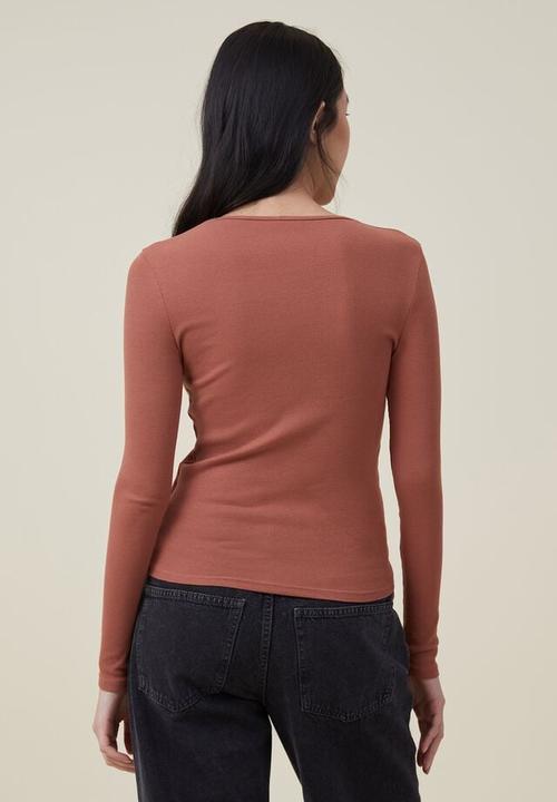 Cotton On - The one organic rib crew long sleeve top - clay brown