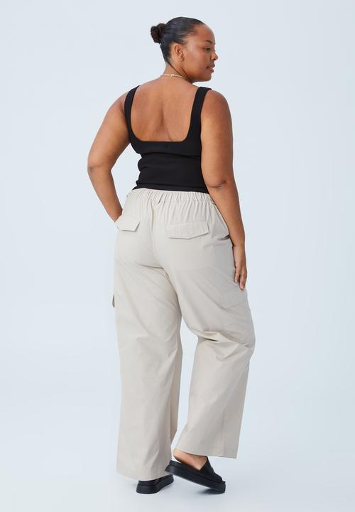 Cotton On - Curve scout cargo pant - washed sand