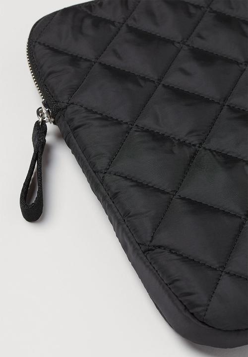 H&M - Laptop case - black/quilted