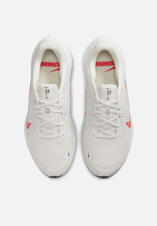 Nike - Quest 5