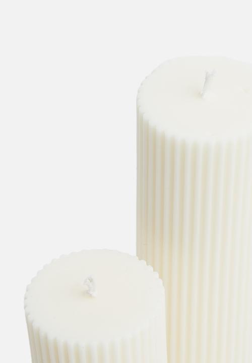 Masodi - 2 Cylinder Shaped Candle Set
