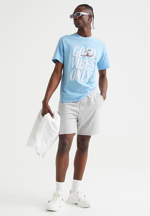 H&M - Regular fit T-shirt - light blue/snoopy