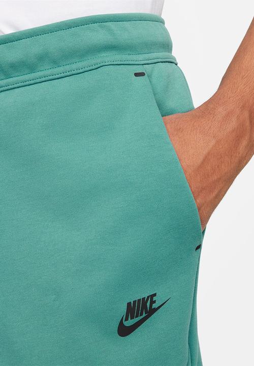 Nike - Nsw tch flc jggr - mineral teal/black