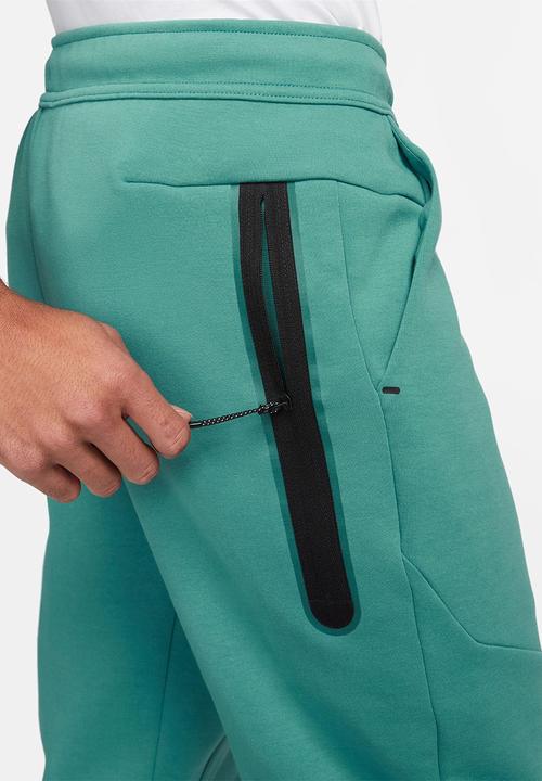 Nike - Nsw tch flc jggr - mineral teal/black
