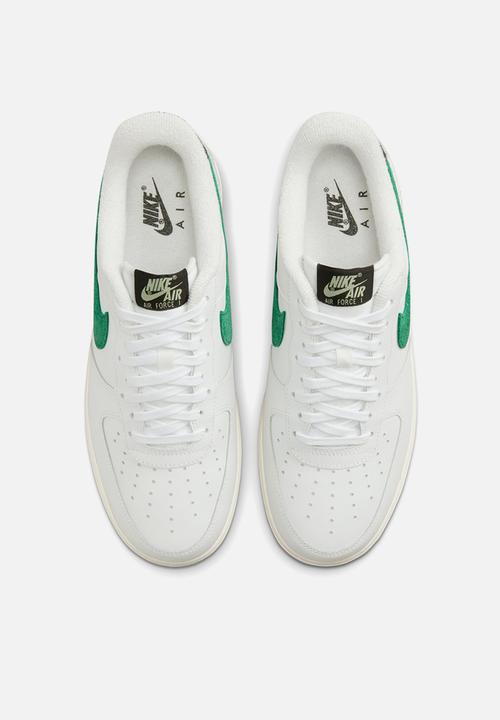 Nike - Air Force 1 '07