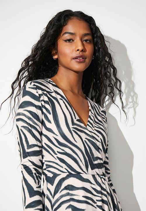 Superbalist - Knit wrap mini dress - zebra