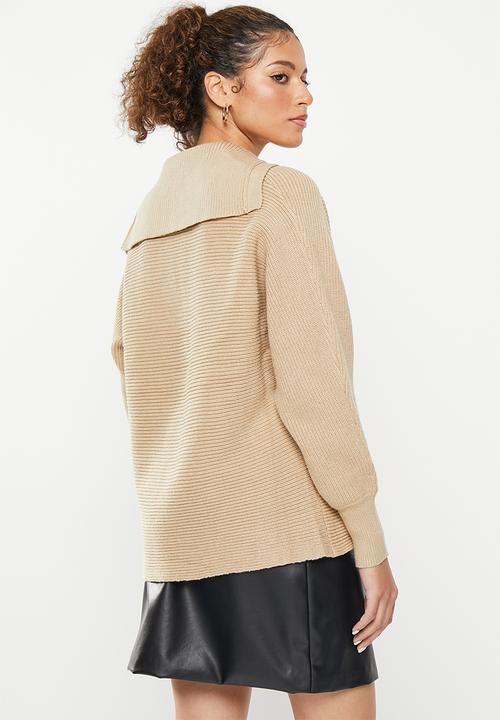 dailyfriday - V-neck collared jumper - tan