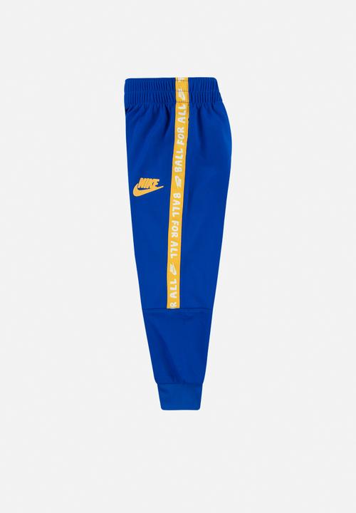 Nike - Boys warm up set