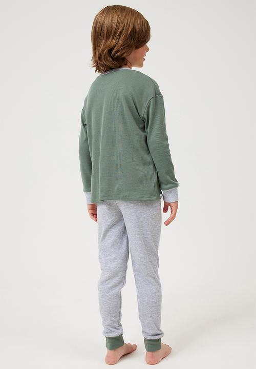 Cotton On - Beau long sleeve pyjama set - swag green/bolt