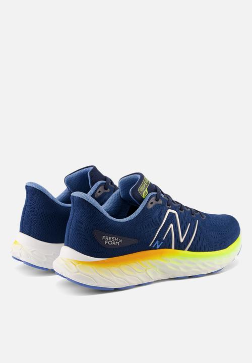 New Balance  - Fresh Foam x Evoz V3 