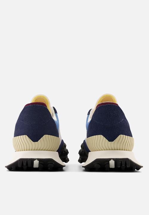 New Balance  - XC72  Runners Arnt Normal 