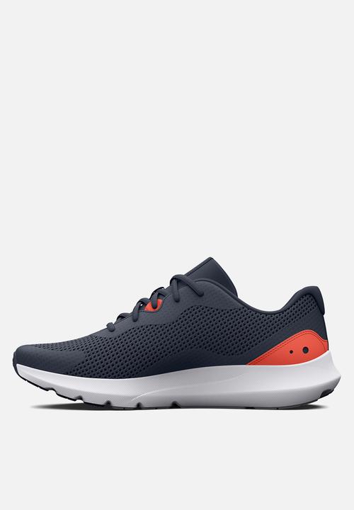 Under Armour - UA Surge 3 