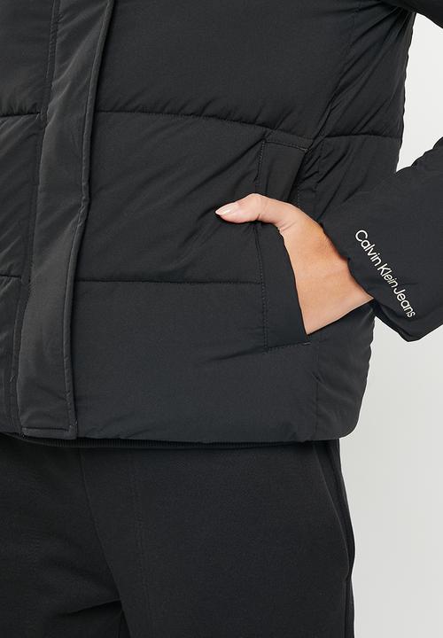 Calvin Klein - Mw non-down short puffer - ck black