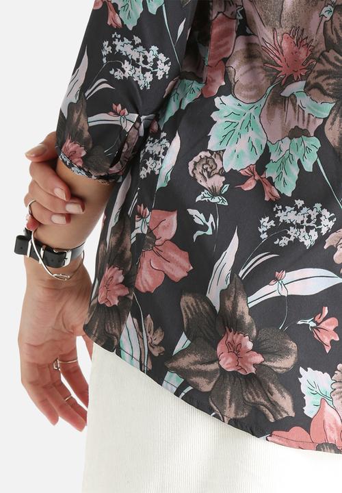 Vero Moda - Silkey Flower 3/4 Top