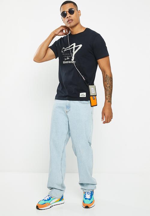 Holmes Bro's - Breaking windows short sleeve tee - black