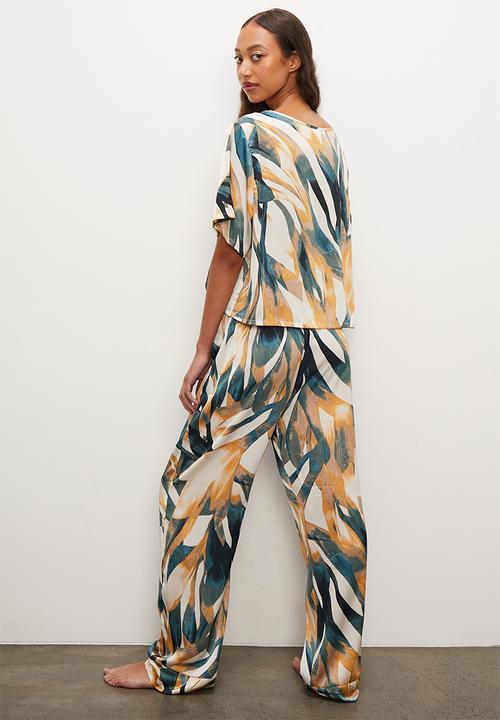 Superbalist - Woven tee & wide leg pant set - blue & yellow painterly