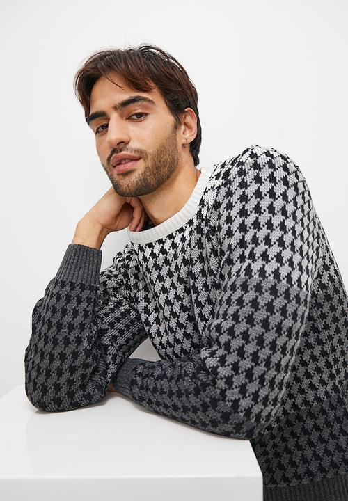 Superbalist - Regular fit houndstooth crew neck - multi