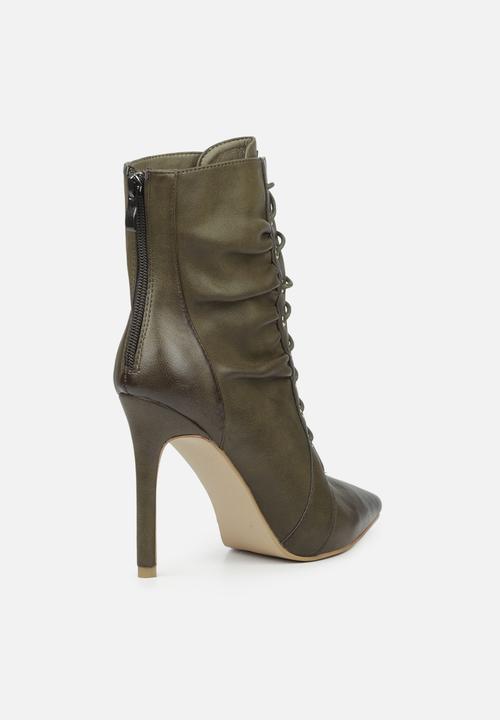 Miss Black - Boss 4 ankle boot - olive