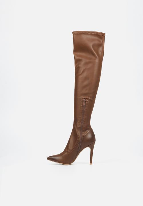 Miss Black - Boss 7 knee length boot - chocolate